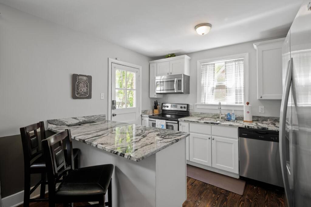 Private House + Yard Central Location To All Rva Richmond Luaran gambar