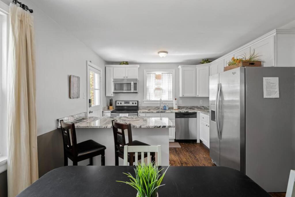 Private House + Yard Central Location To All Rva Richmond Luaran gambar