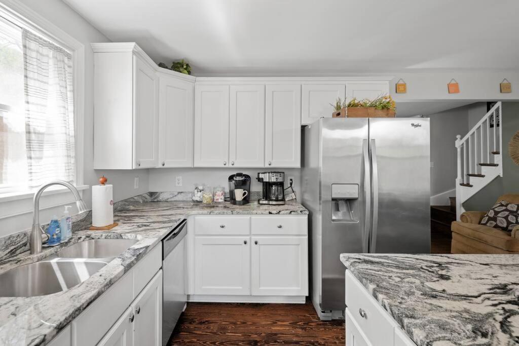 Private House + Yard Central Location To All Rva Richmond Luaran gambar